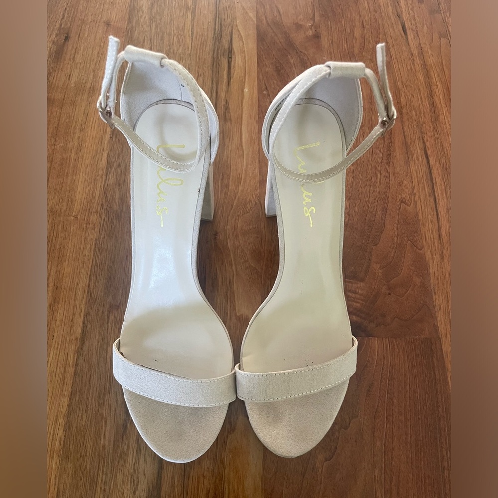 Lulu’s Heels - Picture 3 of 5